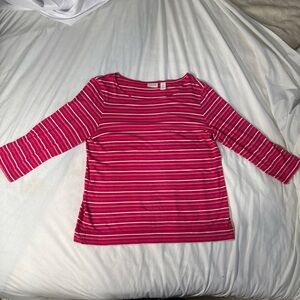 🍁 Chico's 3/4 sleeve T-Shirt 🍁
Size 2 cotton modal blend